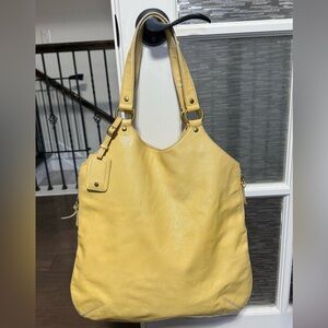 Yves Saint Laurent Metropolis Tribute Tote